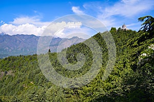 The temple is at a height of 1,000 feet above the plain and overlooks the city ofÂ srinagar. Shankaracharya temple on top of hill.